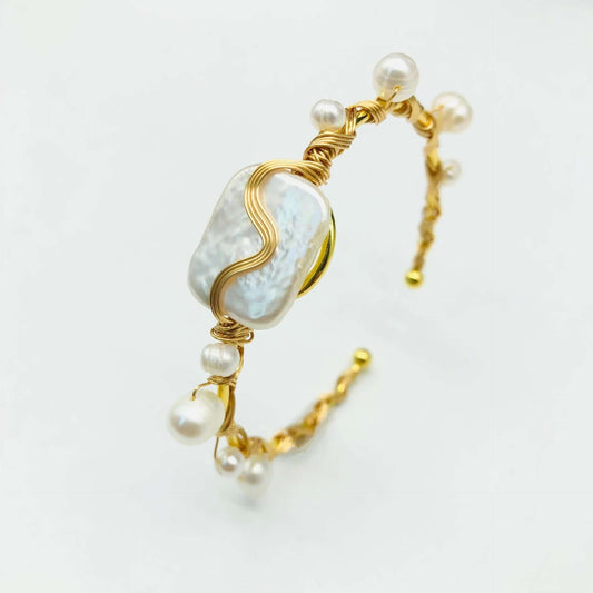 Natural Freshwater Pearl Handmade Wire-wrapped Bracelet